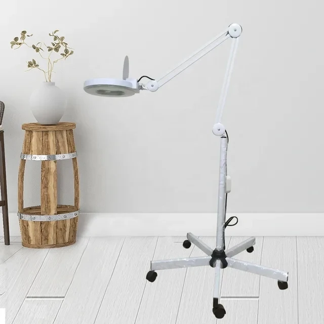 Magnifying Lamp with Adjustable Swivel Arm